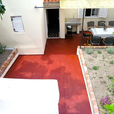 Ferienhaus Lija Center *