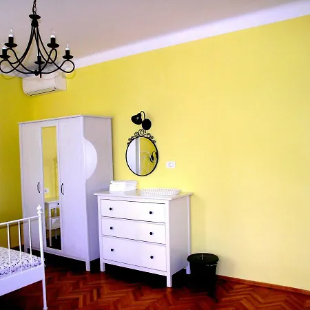 Lija Center Дом отдыха Раб