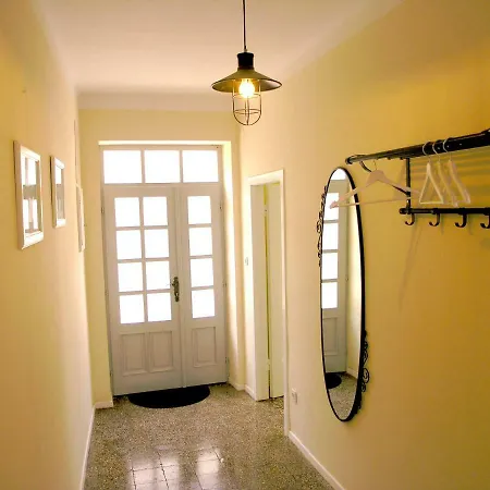 Dom wakacyjny Lija Center *